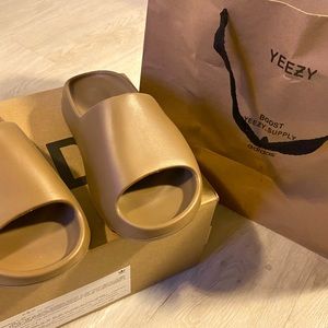 Adidas Yeezy Boost 350V2 Slides